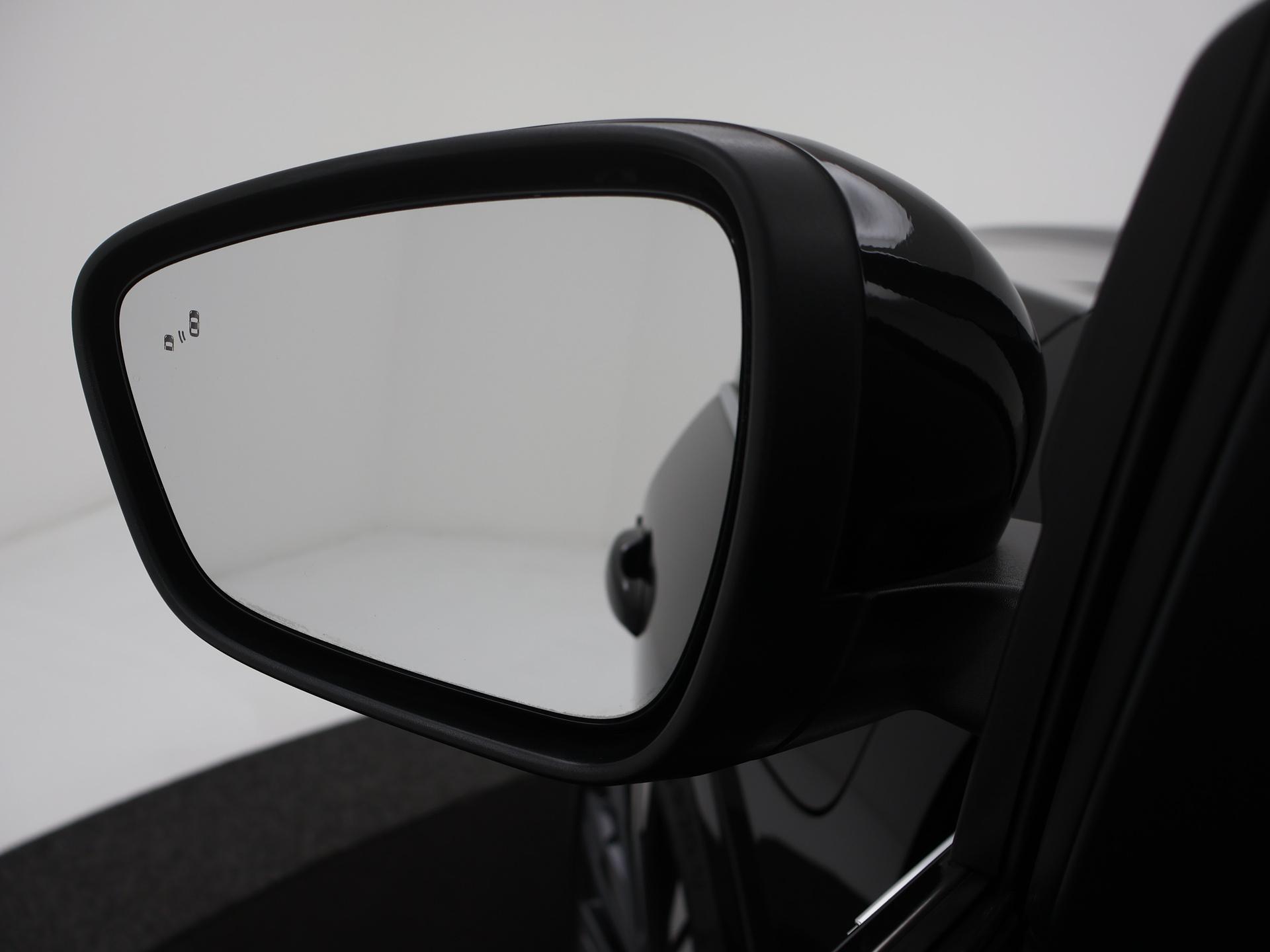 47997667-40.jpg